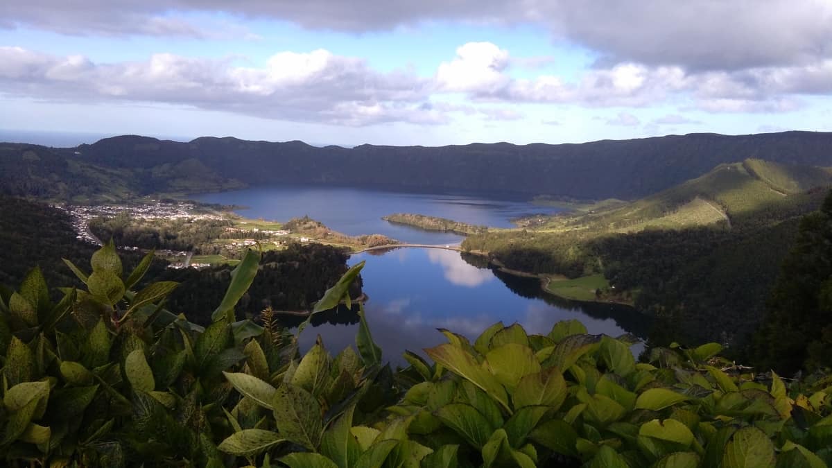 Vista do Rei para a Lagoa das Sete Cidades, na ilha de S. Miguel, Açores