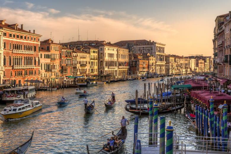 A célebre Veneza, um dos destino mais conhecidos para casais apaixonados