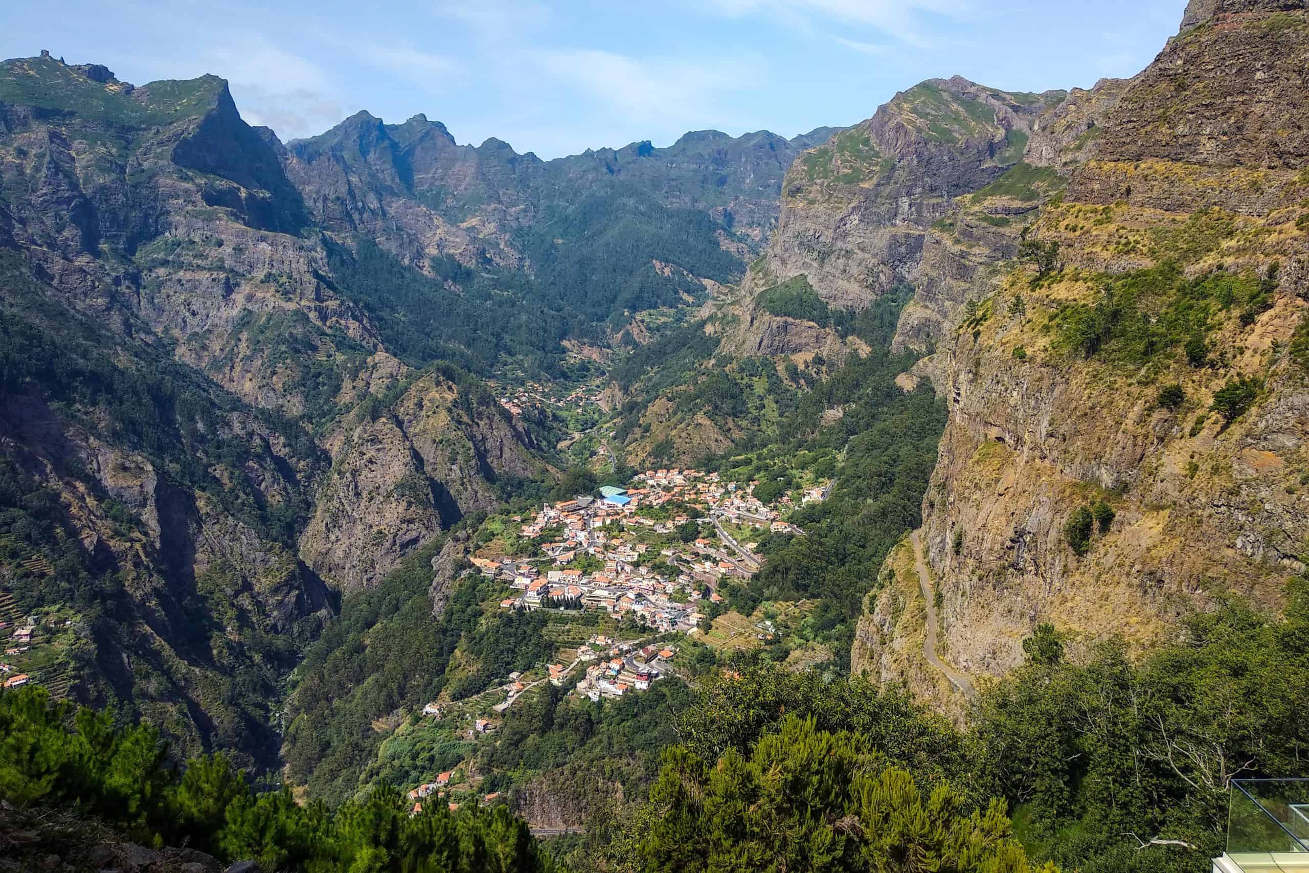 Vista para o Curral das Freiras a partir do Miradouro da Eira do Serrado, Madeira