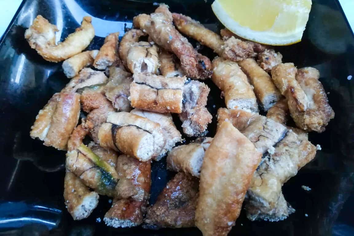 Ovas de peixe espada fritas, na Tasquinha do Pescador, no Caniçal